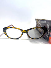 Foster Grant Simply Specs Premium Reading Glasses Cora Animal Print Cat-Eye +2.75, Brown